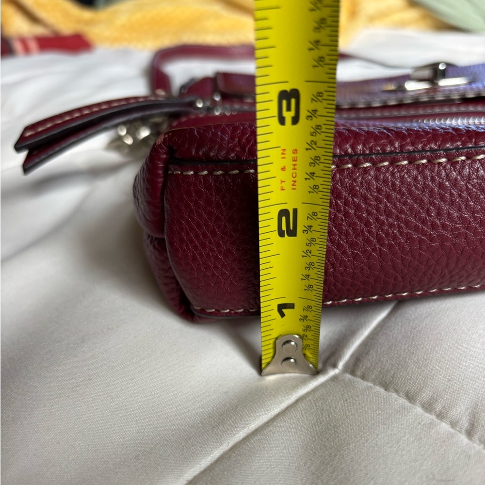 Clarks Elegant Red Leather Shoulder Bag - Picture 8 of 14